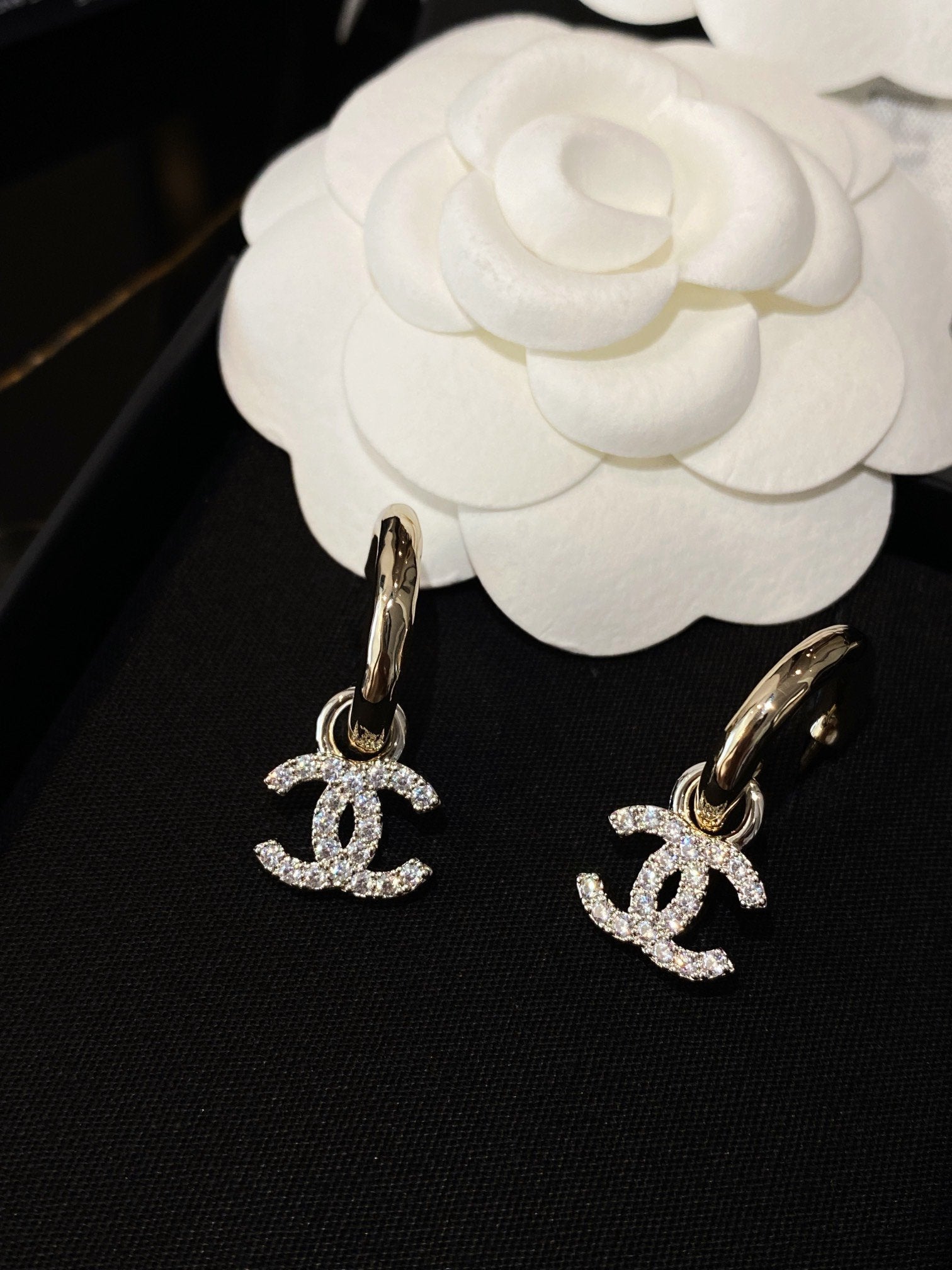 DOUBLE C GOLD DIAMOND EARRINGS