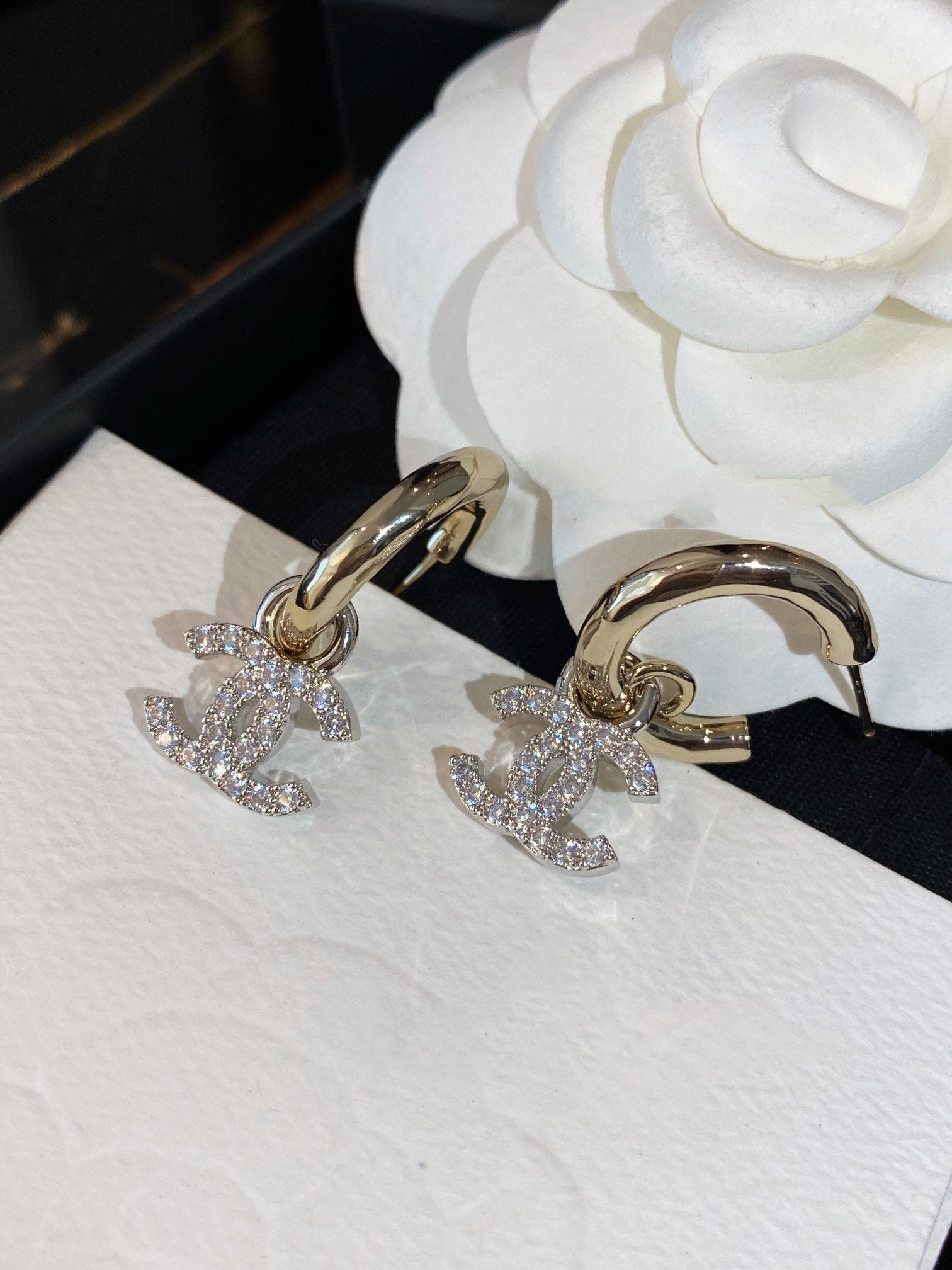 DOUBLE C GOLD DIAMOND EARRINGS