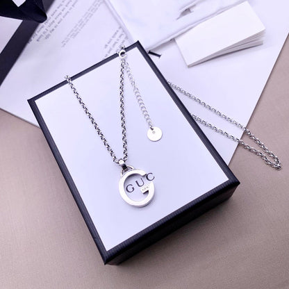 STERLING SILVER LETTER DOUBLE G LOGO PENDANT VERSATILE NECKLACE