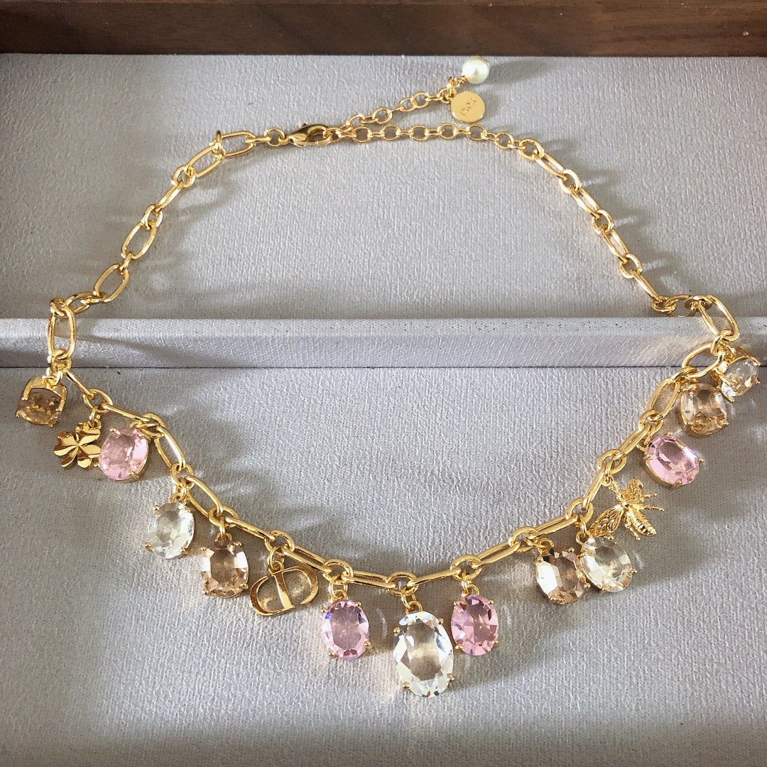 CD GOLD-FINISH METAL MULTICOLOR WHITE RESIN PEARL NECKLACE