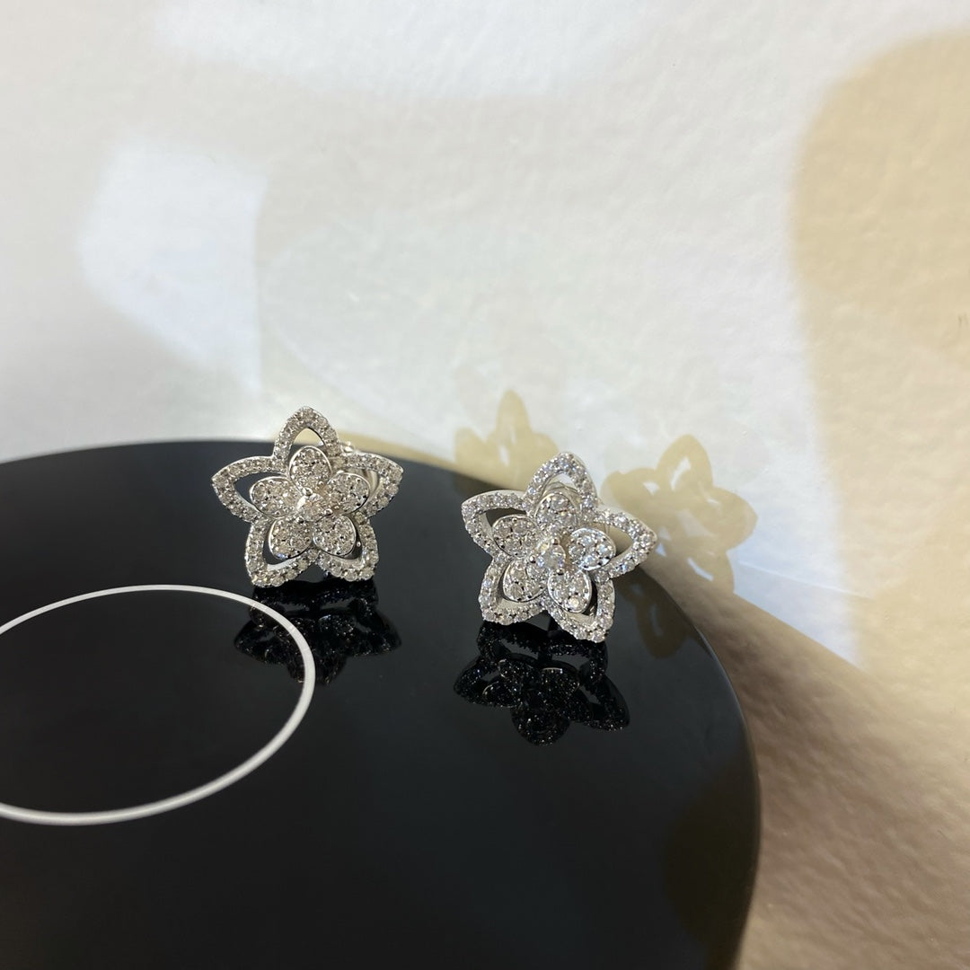 WILD FLOWER SILVER DIAMOND STUD EARRINGS