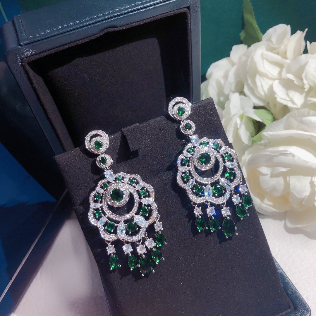 GRA FLOWER SILVER GREEN DIAMOND DROP EARRINGS