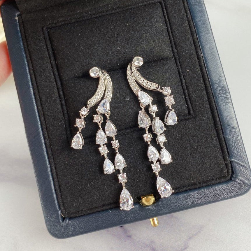 TRIPE SILVER DIAMOND WATER DROP EARRINGS