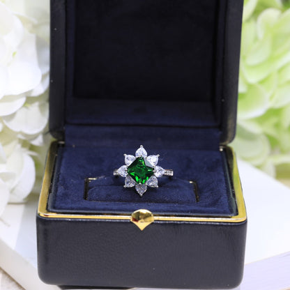 GRA SILVER GREEN DIAMOND RING