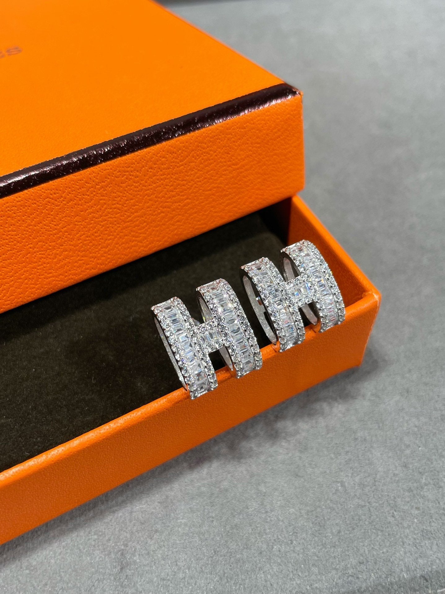 H STUD EARRINGS WITH SILVER DIAMONDS