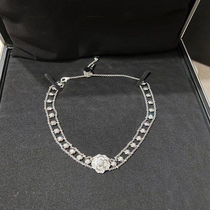 BOUTON CAMELIA NECKLACE SILVER DIAMOND