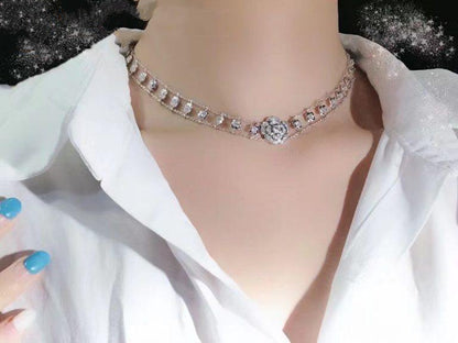 BOUTON CAMELIA NECKLACE SILVER DIAMOND