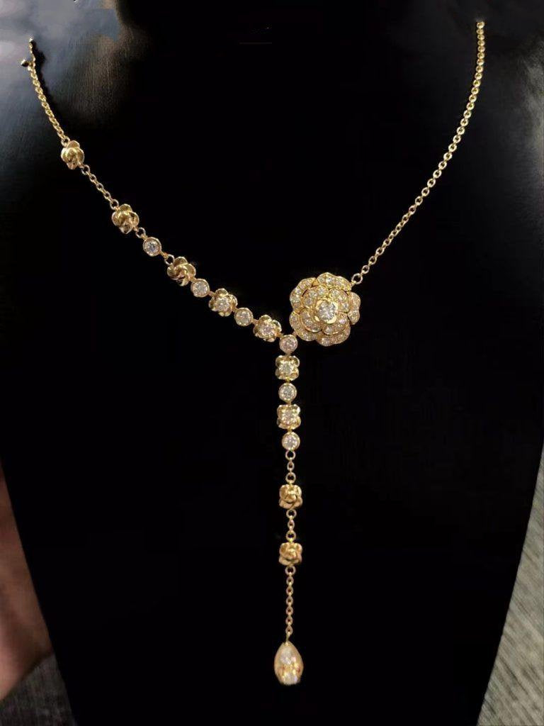 BOUTON DE CAMELIA NECKLACE GOLD DIAMOND