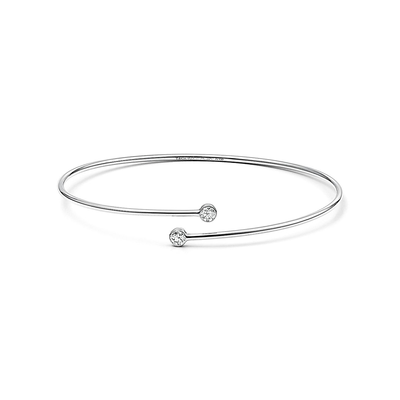 DIAMOND HOOP SINGLE-ROW BANGLE BRACELET