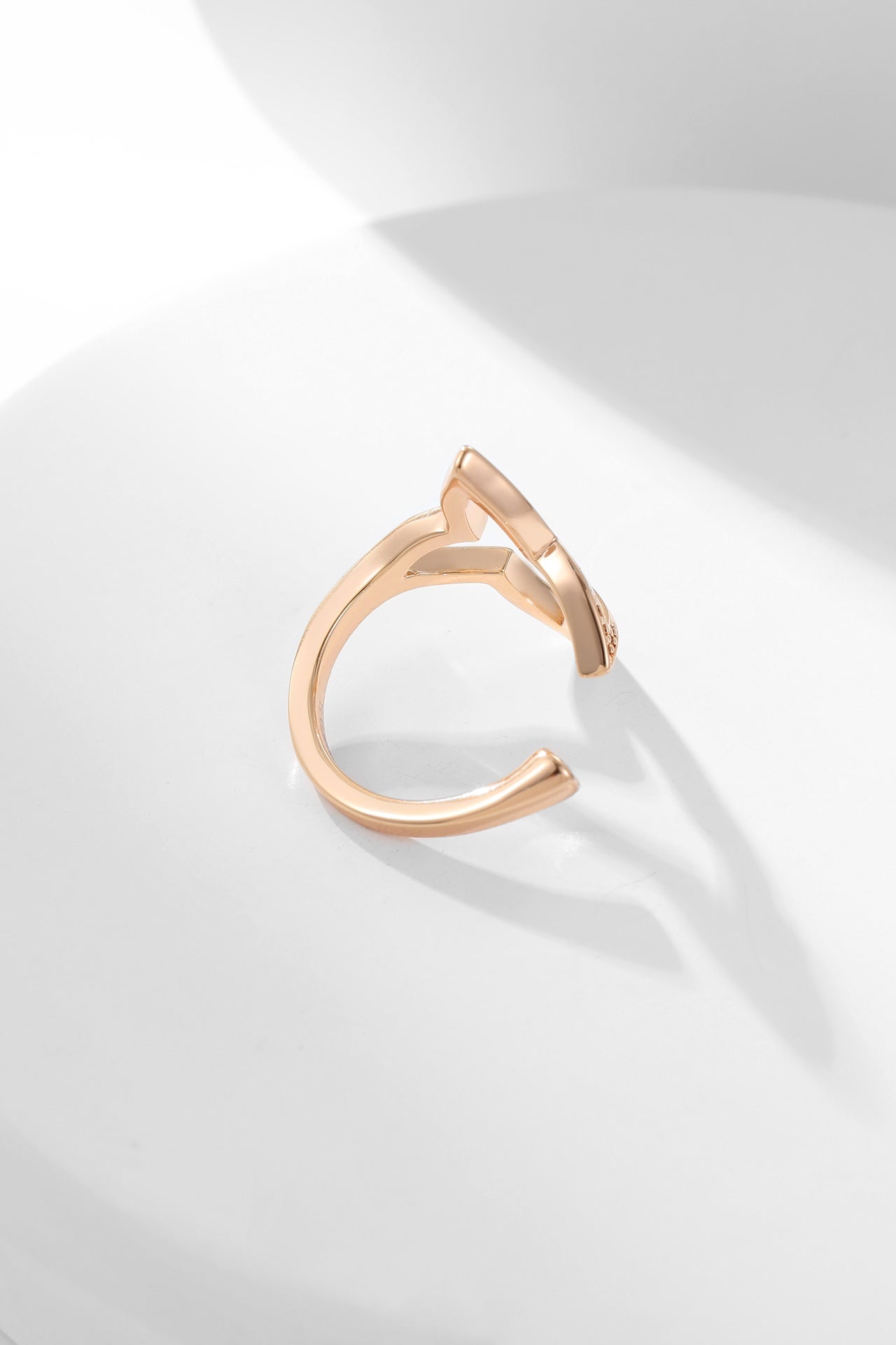 BLOSSOM PINK GOLD STAR OPEN DIAMOND RING