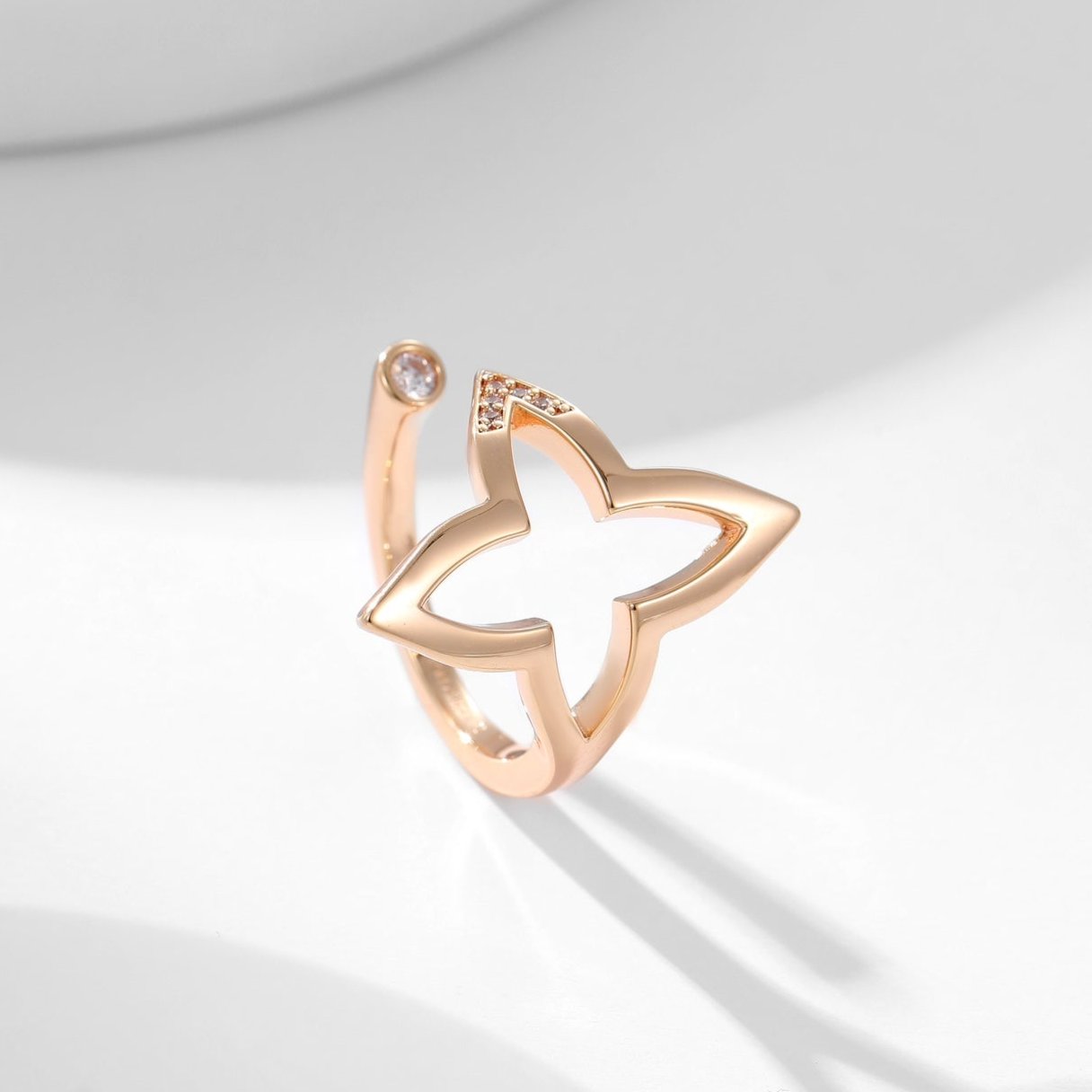 BLOSSOM PINK GOLD STAR OPEN DIAMOND RING