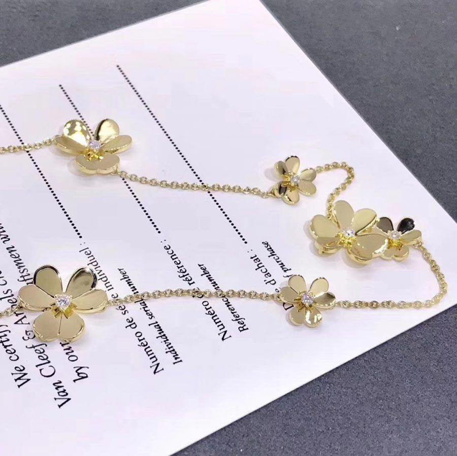 FRIVOLE GOLD 9 FLOWERS NECKLACE