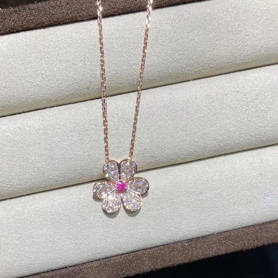 FRIVOLE PINK GOLD FLOWER DIAMOND NECKLACE