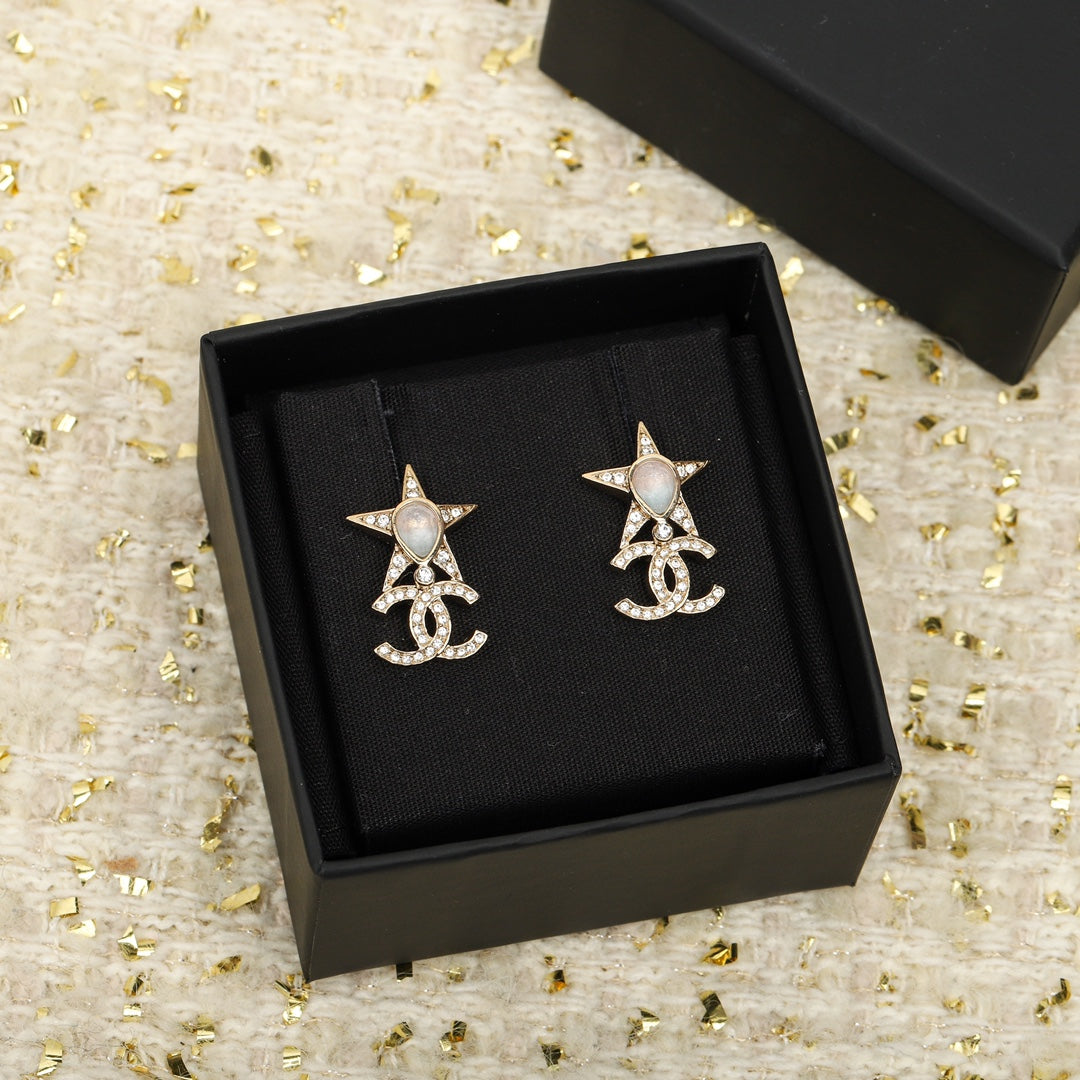 DOUBLE C GOLD STAR EARRINGS