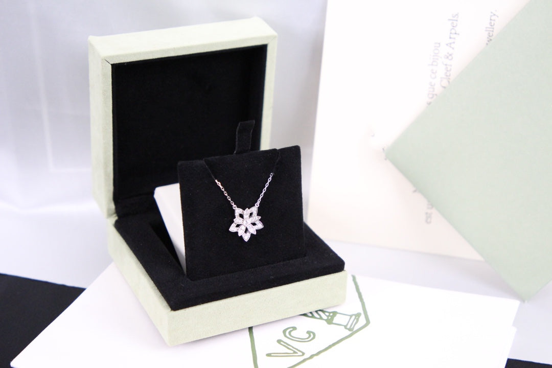 LOTUS FLOWER SILVER DIAMOND NECKLACE