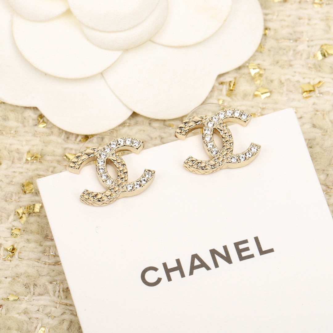 DOUBLE C HALF DIAMONDS GOLD EARRINGS