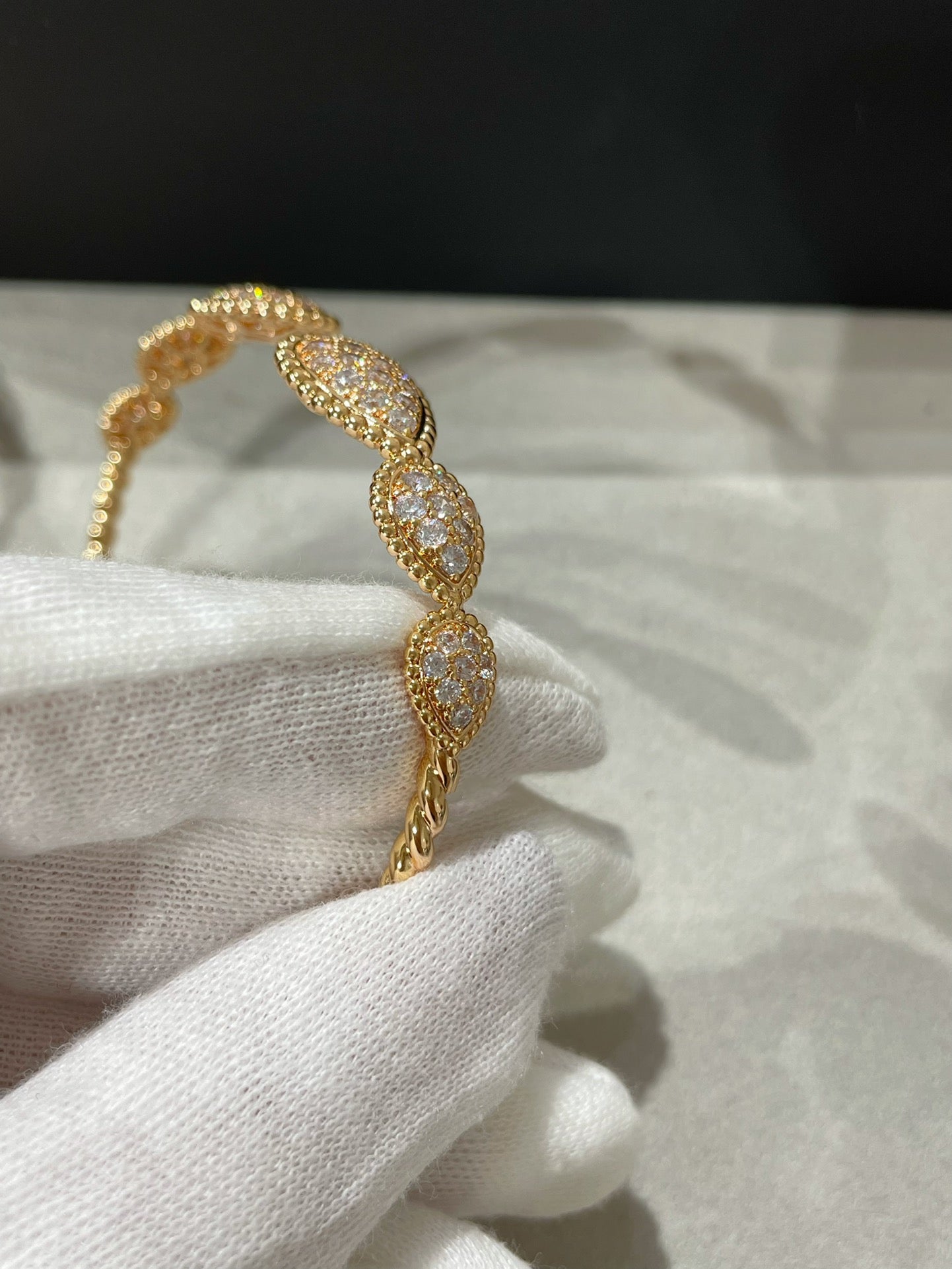 SERPENT BOHEME 6 MOTIFS DIAMONDS OPEN BRACELET