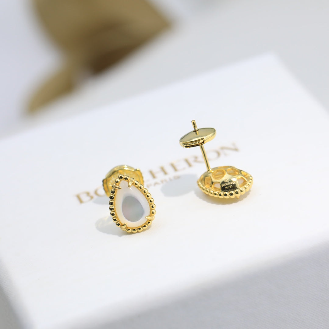 BOHEME MOP GOLD STUD EARRINGS