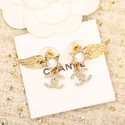 CHANE WING DOUBLE C GOLD DIAMONDS EARRINGS